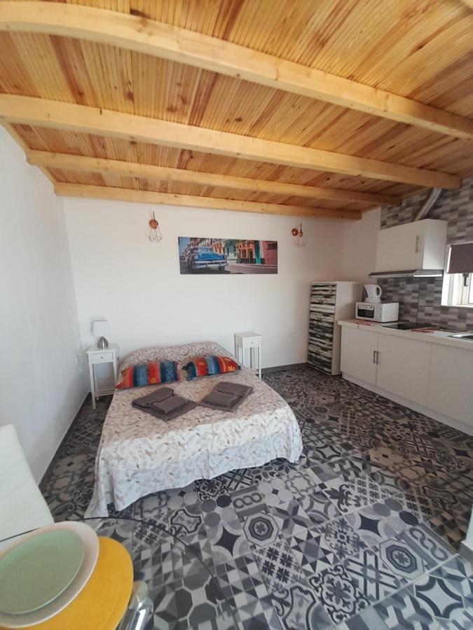 Estudio Dominicana In Albufeira Gale エクステリア 写真