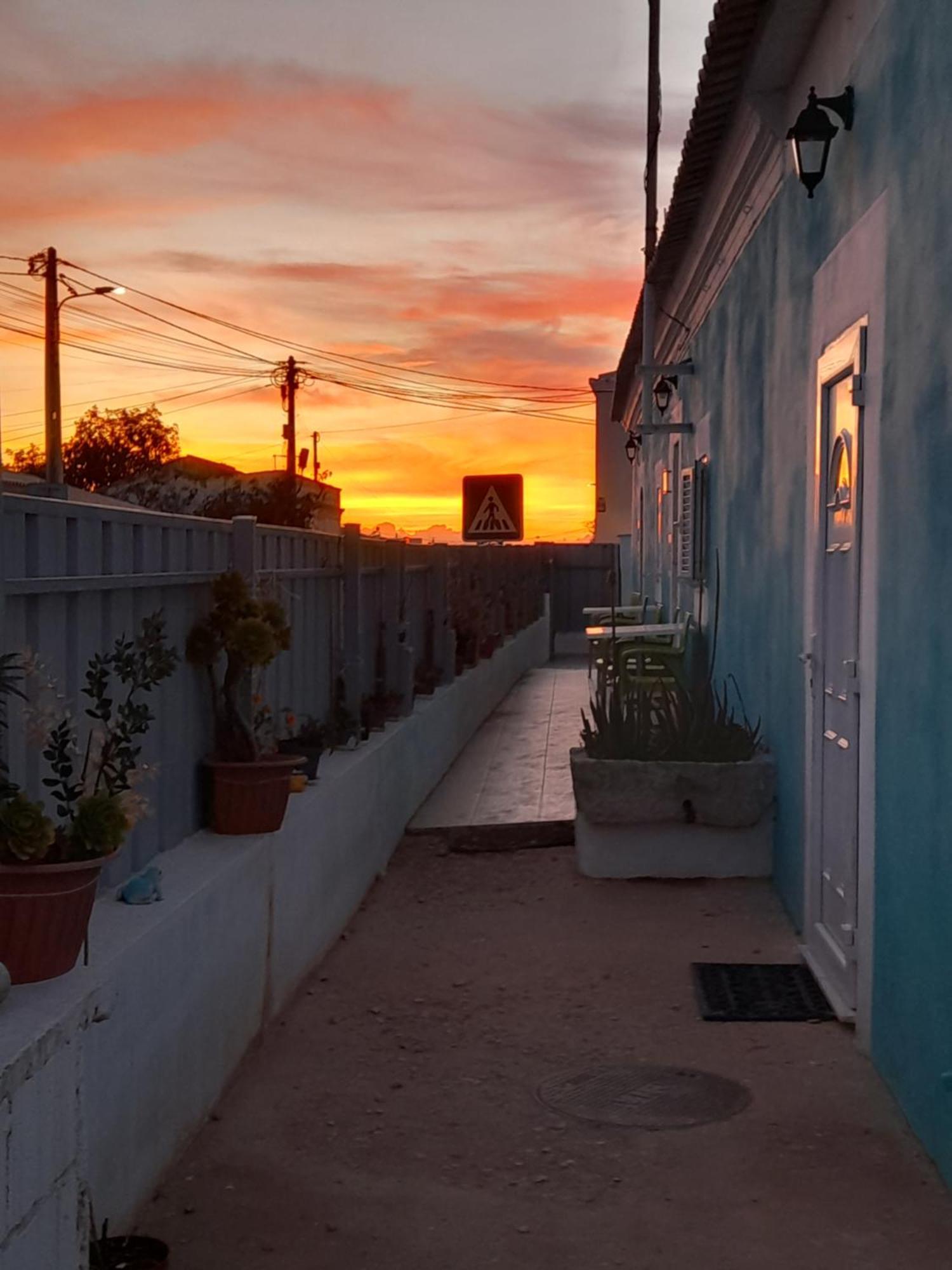 Estudio Dominicana In Albufeira Gale エクステリア 写真